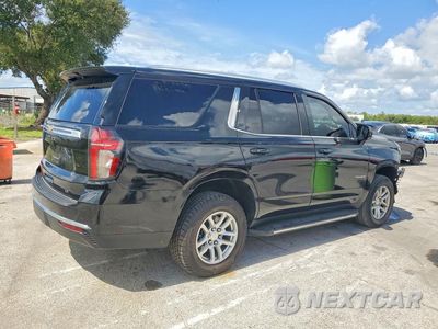 Trzecie zdjęcie samochodu z tyłu: 2024 CHEVROLET TAHOE C1500 LT VIN:1GNSCNKD7RR241678 - miniatura
