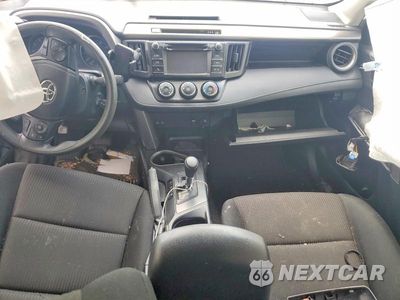 Zdjęcie 8 z 13 samochodu: 2018 TOYOTA RAV4 LE VIN:JTMBFREV3JD227841 - miniatura