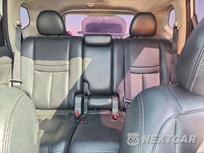 Zdjęcie 10 z 13 samochodu: 2017 NISSAN ROGUE SL VIN:5N1AT2MT4HC819871 - miniatura
