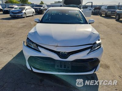 Piąte zdjęcie samochodu w środku: 2020 TOYOTA CAMRY LE VIN:4T1C31AK5LU017248 - miniatura