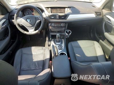 Zdjęcie 8 z 12 samochodu: 2015 BMW X1 XDRIVE28I VIN:WBAVL1C55FVY30508 - miniatura