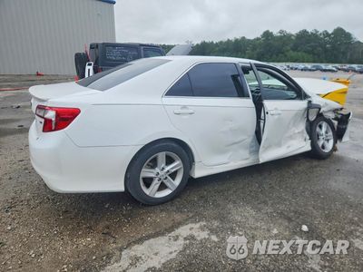 Trzecie zdjęcie samochodu z tyłu: 2014 TOYOTA CAMRY SE VIN:4T1BF1FK6EU466095 - miniatura
