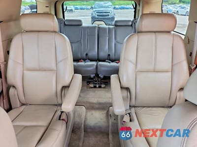 Zdjęcie 10 z 13 samochodu: 2007 CHEVROLET TAHOE C1500 VIN:1GNFC13JX7R256249 - miniatura