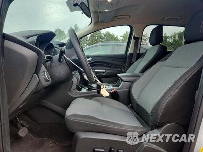 Zdjęcie 7 z 13 samochodu: 2019 FORD ESCAPE SE VIN:1FMCU9GD6KUA98327 - miniatura