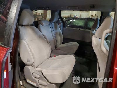 Zdjęcie 11 z 13 samochodu: 2017 TOYOTA SIENNA LE VIN:5TDKZ3DCXHS815450 - miniatura