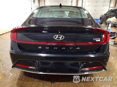 Zdjęcie 6 z 13 samochodu: 2021 HYUNDAI SONATA HYBRID BLUE VIN:KMHL24JJ3MA018395 - miniatura
