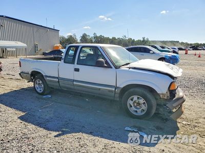 Czwarte zdjęcie samochodu z boku: 1997 GMC SONOMA VIN:1GTCS19X8V8524311 - miniatura