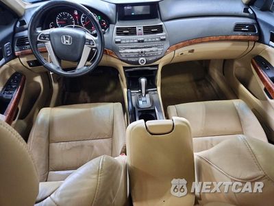 Zdjęcie 8 z 12 samochodu: 2011 HONDA ACCORD EXL VIN:1HGCP3F81BA021221 - miniatura