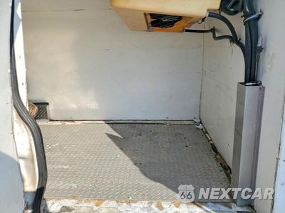Zdjęcie 10 z 12 samochodu: 2017 CHEVROLET EXPRESS G2500 REFRIGERATED DELIVERY VAN VIN:1GCWGBFF5H1129760 - miniatura