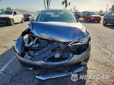 Piąte zdjęcie samochodu w środku: 2017 NISSAN SENTRA SV VIN:3N1AB7AP9HL674801 - miniatura