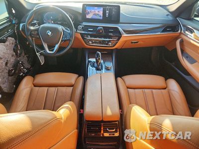 Zdjęcie 8 z 13 samochodu: 2021 BMW 530 I VIN:WBA53BH08MWW94420 - miniatura