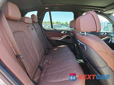 Zdjęcie 10 z 12 samochodu: 2025 BMW X5 XDRIVE40I VIN:5UX23EU00S9Z14690 - miniatura