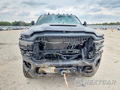 Piąte zdjęcie samochodu w środku: 2025 RAM 2500 POWERWAGON VIN:3C6TR5EJ5SG556005 - miniatura