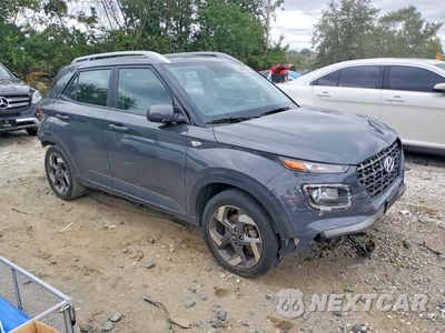 Czwarte zdjęcie samochodu z boku: 2023 HYUNDAI VENUE SEL VIN:KMHRC8A38PU252308 - miniatura