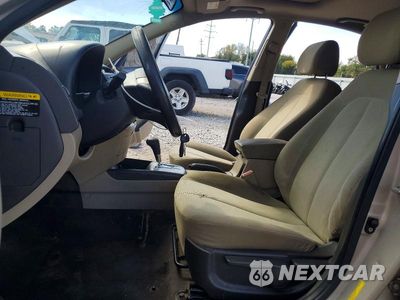 Zdjęcie 7 z 13 samochodu: 2010 HYUNDAI ELANTRA GLS VIN:KMHDU4AD3AU105555 - miniatura