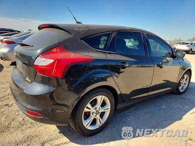 Trzecie zdjęcie samochodu z tyłu: 2014 FORD FOCUS SE VIN:1FADP3K2XEL369473 - miniatura