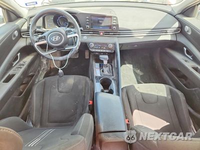 Zdjęcie 8 z 12 samochodu: 2023 HYUNDAI ELANTRA BLUE VIN:KMHLM4AJ5PU077395 - miniatura