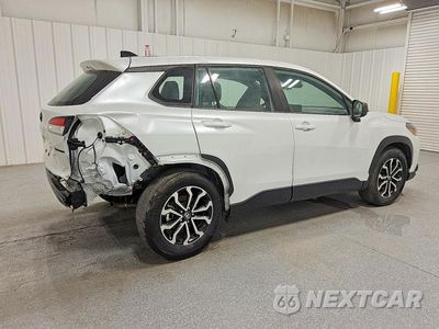 Trzecie zdjęcie samochodu z tyłu: 2025 TOYOTA COROLLA CROSS HYBRID S VIN:7MUFBABG4SV067498 - miniatura