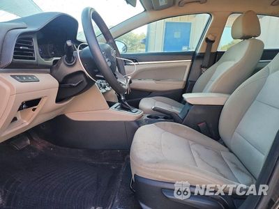 Zdjęcie 7 z 12 samochodu: 2019 HYUNDAI ELANTRA SE VIN:5NPD84LF3KH478999 - miniatura