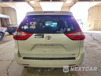 Zdjęcie 6 z 14 samochodu: 2016 TOYOTA SIENNA XLE 8-PASSENGER VIN:5TDYK3DC2GS738571 - miniatura