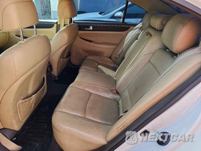 Zdjęcie 10 z 13 samochodu: 2012 HYUNDAI GENESIS 3.8L VIN:KMHGC4DD3CU151661 - miniatura