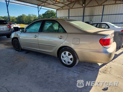 Drugie zdjęcie samochodu z przodu: 2005 TOYOTA CAMRY LE VIN:4T1BE32K55U574356 - miniatura