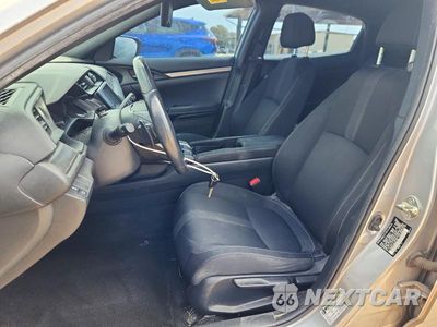 Zdjęcie 7 z 12 samochodu: 2018 HONDA CIVIC SPORT VIN:SHHFK7H48JU211856 - miniatura