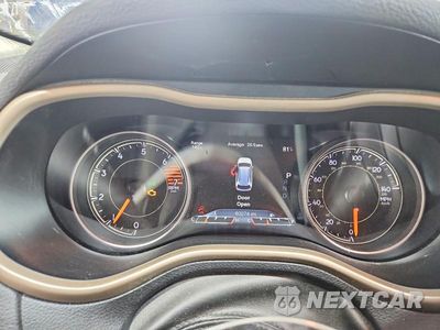 Zdjęcie 9 z 13 samochodu: 2016 JEEP CHEROKEE LIMITED VIN:1C4PJMDB8GW211484 - miniatura
