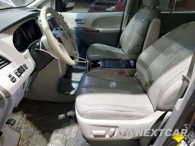 Zdjęcie 7 z 13 samochodu: 2012 TOYOTA SIENNA XLE 7-PASSENGER VIN:5TDDK3DC5CS031893 - miniatura