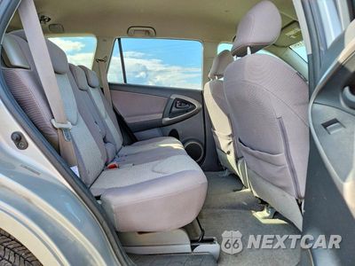 Zdjęcie 10 z 12 samochodu: 2007 TOYOTA RAV4 BASE VIN:JTMBD33V475099196 - miniatura