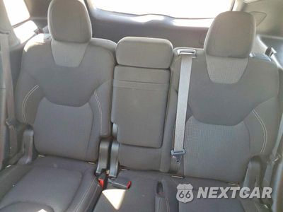 Zdjęcie 10 z 13 samochodu: 2016 JEEP CHEROKEE LATITUDE VIN:1C4PJMCS1GW101667 - miniatura
