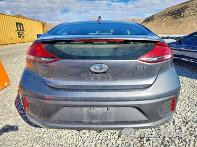 Zdjęcie 6 z 12 samochodu: 2020 HYUNDAI IONIQ SE VIN:KMHC75LC8LU188447 - miniatura