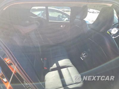 Zdjęcie 11 z 13 samochodu: 2021 VOLVO XC40 T5 MOMENTUM VIN:YV4162UK3M2424922 - miniatura