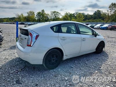 Trzecie zdjęcie samochodu z tyłu: 2013 TOYOTA PRIUS FOUR VIN:JTDKN3DU4D5679014 - miniatura