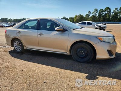 Czwarte zdjęcie samochodu z boku: 2012 TOYOTA CAMRY LE VIN:4T1BF1FK4CU035025 - miniatura