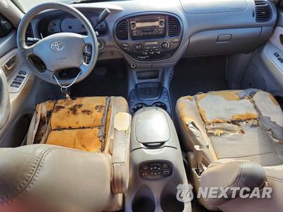 Zdjęcie 8 z 13 samochodu: 2004 TOYOTA SEQUOIA SR5 VIN:5TDZT34A24S229351 - miniatura