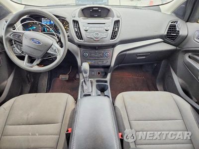 Zdjęcie 8 z 13 samochodu: 2017 FORD ESCAPE S VIN:1FMCU0F71HUC42964 - miniatura