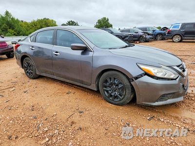 Czwarte zdjęcie samochodu z boku: 2016 NISSAN ALTIMA 2.5 S VIN:1N4AL3AP3GN364747 - miniatura