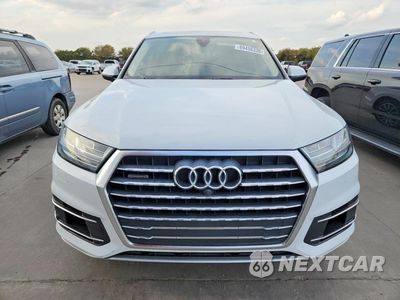 Piąte zdjęcie samochodu w środku: 2017 AUDI Q7 PREMIUM PLUS VIN:WA1LAAF73HD036378 - miniatura