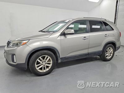 2015 KIA SORENTO LX 5XYKT3A65FG624142 - główne zdjęcie licytacji z USA - miniatura