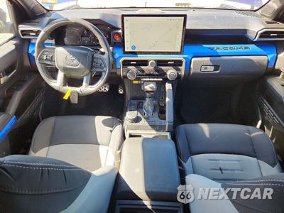 Zdjęcie 8 z 12 samochodu: 2024 TOYOTA TACOMA TRD SPORT VIN:3TYLB5JN2RT013877 - miniatura