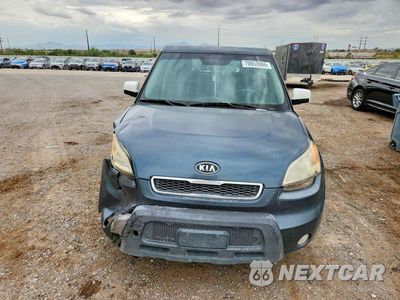 Piąte zdjęcie samochodu w środku: 2010 KIA SOUL + VIN:KNDJT2A22A7072687 - miniatura