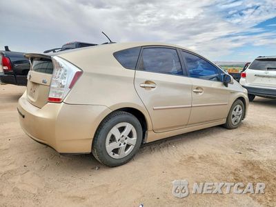 Trzecie zdjęcie samochodu z tyłu: 2010 TOYOTA PRIUS IV VIN:JTDKN3DU4A1010924 - miniatura