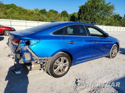 Trzecie zdjęcie samochodu z tyłu: 2019 HYUNDAI SONATA SPORT VIN:5NPE34AF5KH784625 - miniatura