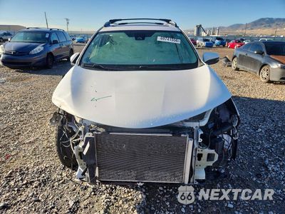 Piąte zdjęcie samochodu w środku: 2017 TOYOTA RAV4 XLE VIN:2T3RFREV7HW672918 - miniatura