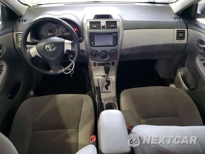 Zdjęcie 8 z 12 samochodu: 2013 TOYOTA COROLLA LE VIN:2T1BU4EE9DC005878 - miniatura