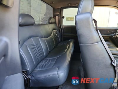 Zdjęcie 10 z 12 samochodu: 2001 CHEVROLET SILVERADO K1500 VIN:2GCEK19T011188933 - miniatura