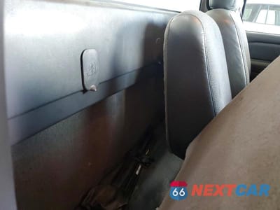 Zdjęcie 10 z 12 samochodu: 2005 GMC NEW SIERRA C1500 VIN:1GTEC14X55Z323781 - miniatura