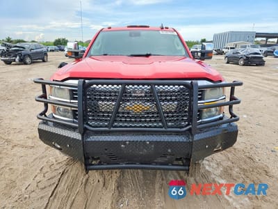 Piąte zdjęcie samochodu w środku: 2015 CHEVROLET SILVERADO K3500 LTZ VIN:1GC4K0E8XFF556817 - miniatura