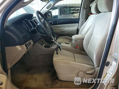 Zdjęcie 7 z 13 samochodu: 2005 TOYOTA TACOMA DOUBLE CAB LONG BED VIN:5TEMU52NX5Z093581 - miniatura